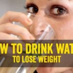 Trinken Sie Wasser, um Gewicht zu verlieren